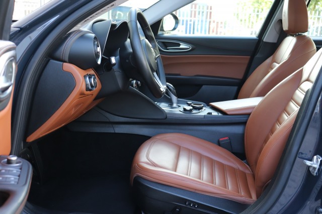 ALFA ROMEO GIULIA 2.0T SUPER AUT/PAN.DAK/LEER/NAVI/MEMORYSTOEL/STOELVERW./1E EIG, Carmix, OSS
