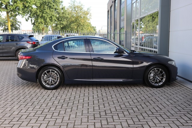 ALFA ROMEO GIULIA 2.0T SUPER AUT/PAN.DAK/LEER/NAVI/MEMORYSTOEL/STOELVERW./1E EIG, Carmix, OSS