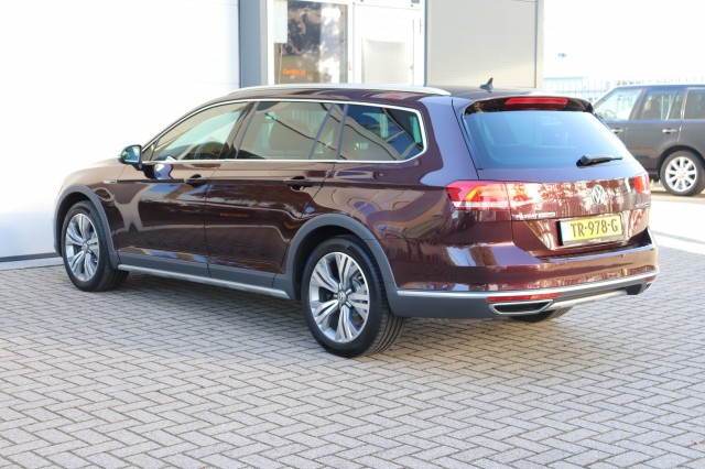 VOLKSWAGEN PASSAT ALLTRACK 2.0 BITDI 4Motion HIGHL. DSG/MASSAGE/PAN.DAK/DEALERONDERH., Carmix, OSS