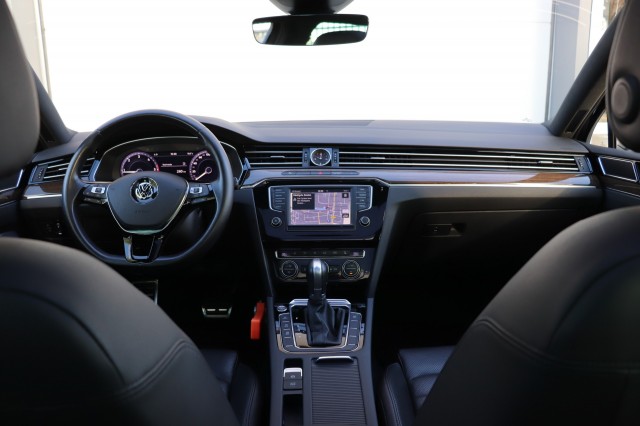 VOLKSWAGEN PASSAT ALLTRACK 2.0 BITDI 4Motion HIGHL. DSG/MASSAGE/PAN.DAK/DEALERONDERH., Carmix, OSS