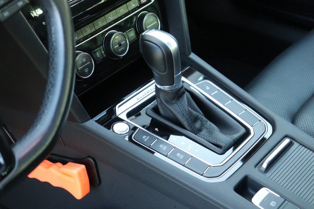 VOLKSWAGEN PASSAT ALLTRACK 2.0 BITDI 4Motion HIGHL. DSG/MASSAGE/PAN.DAK/DEALERONDERH., Carmix, OSS