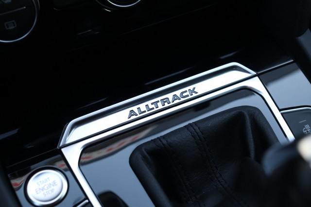 VOLKSWAGEN PASSAT ALLTRACK 2.0 BITDI 4Motion HIGHL. DSG/MASSAGE/PAN.DAK/DEALERONDERH., Carmix, OSS