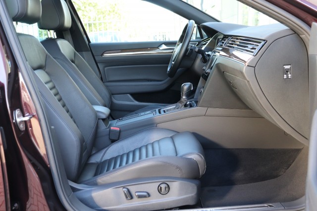 VOLKSWAGEN PASSAT ALLTRACK 2.0 BITDI 4Motion HIGHL. DSG/MASSAGE/PAN.DAK/DEALERONDERH., Carmix, OSS