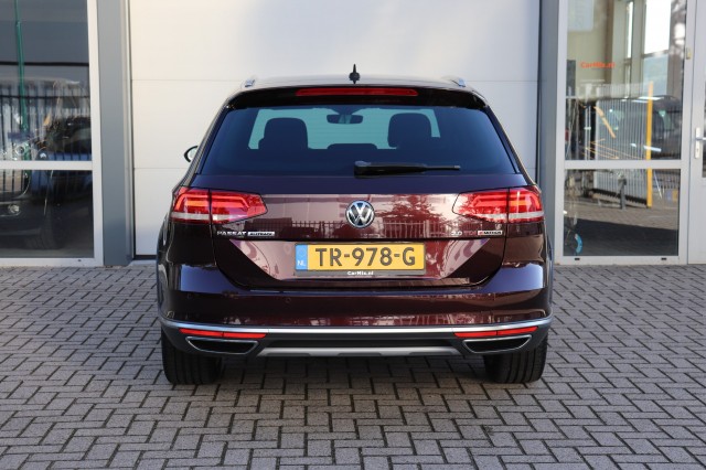 VOLKSWAGEN PASSAT ALLTRACK 2.0 BITDI 4Motion HIGHL. DSG/MASSAGE/PAN.DAK/DEALERONDERH., Carmix, OSS