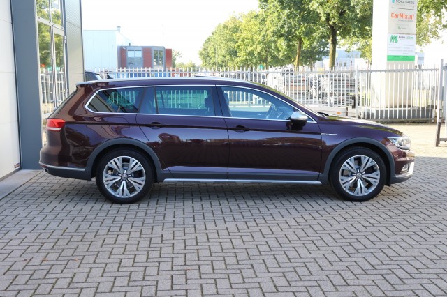 VOLKSWAGEN PASSAT ALLTRACK 2.0 BITDI 4Motion HIGHL. DSG/MASSAGE/PAN.DAK/DEALERONDERH., Carmix, OSS