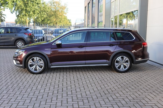 VOLKSWAGEN PASSAT ALLTRACK 2.0 BITDI 4Motion HIGHL. DSG/MASSAGE/PAN.DAK/DEALERONDERH., Carmix, OSS
