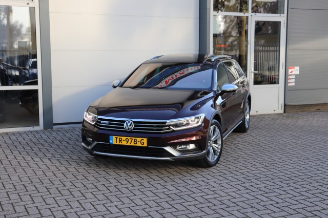 VOLKSWAGEN PASSAT ALLTRACK 2.0 BITDI 4Motion HIGHL. DSG/MASSAGE/PAN.DAK/DEALERONDERH., Carmix, OSS