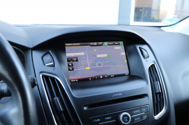 FORD FOCUS 1.0 125PK 6-BAK TITANIUM/NAVI/CLIMA/CRUISE/STOEL&STUURVERW./18, Carmix, OSS