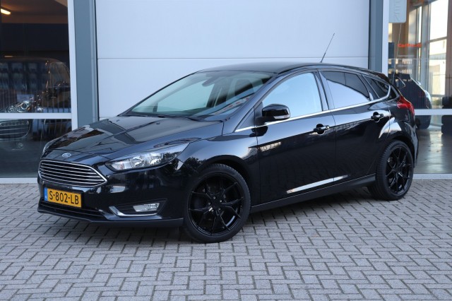 FORD FOCUS 1.0 125PK 6-BAK TITANIUM/NAVI/CLIMA/CRUISE/STOEL&STUURVERW./18, Carmix, OSS