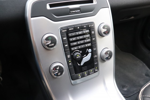 VOLVO V70 2.0 T5 NORDIC+, Carmix, OSS