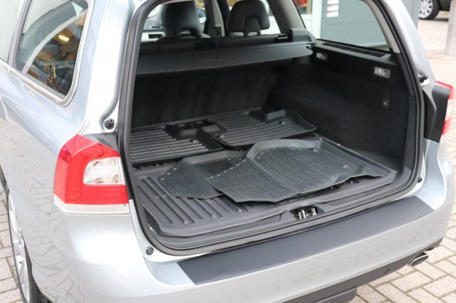 VOLVO V70 2.0 T5 NORDIC+, Carmix, OSS