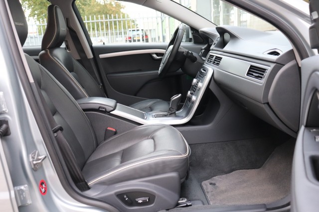 VOLVO V70 2.0 T5 NORDIC+, Carmix, OSS