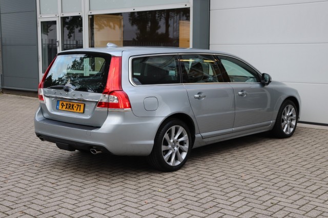 VOLVO V70 2.0 T5 NORDIC+, Carmix, OSS