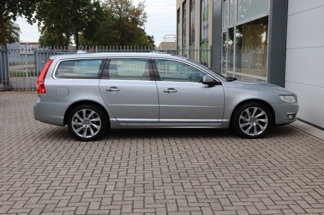 VOLVO V70 2.0 T5 NORDIC+, Carmix, OSS