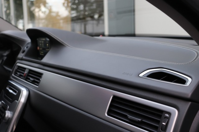 VOLVO V70 2.0 T5 NORDIC+, Carmix, OSS