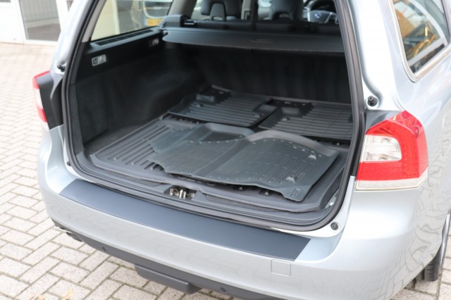 VOLVO V70 2.0 T5 NORDIC+, Carmix, OSS