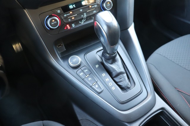 FORD FOCUS WAGON 1.5 ST-LINE 182PK AUT/A.CarPlay/18/86dkm, Carmix, OSS