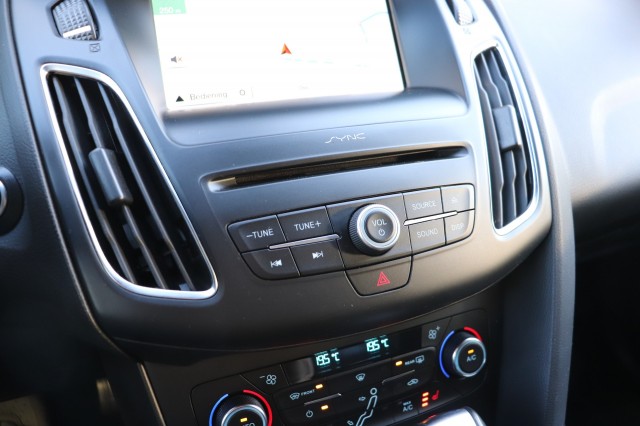 FORD FOCUS WAGON 1.5 ST-LINE 182PK AUT/A.CarPlay/18/86dkm, Carmix, OSS