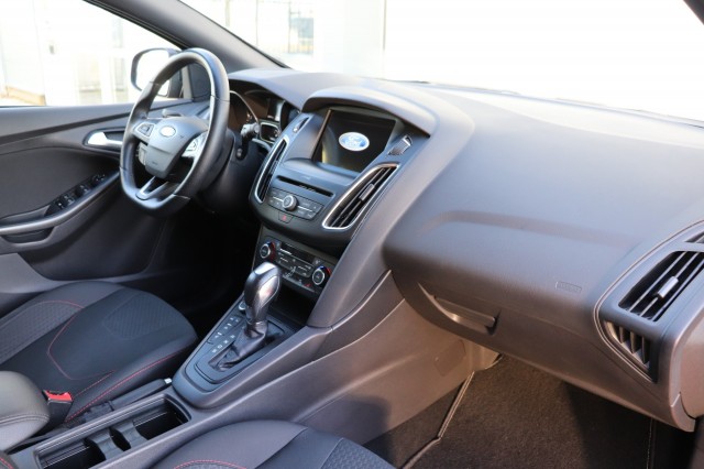 FORD FOCUS WAGON 1.5 ST-LINE 182PK AUT/A.CarPlay/18/86dkm, Carmix, OSS