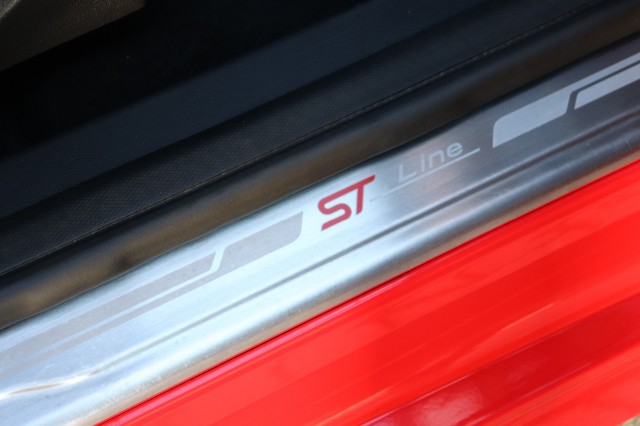 FORD FOCUS WAGON 1.5 ST-LINE 182PK AUT/A.CarPlay/18/86dkm, Carmix, OSS