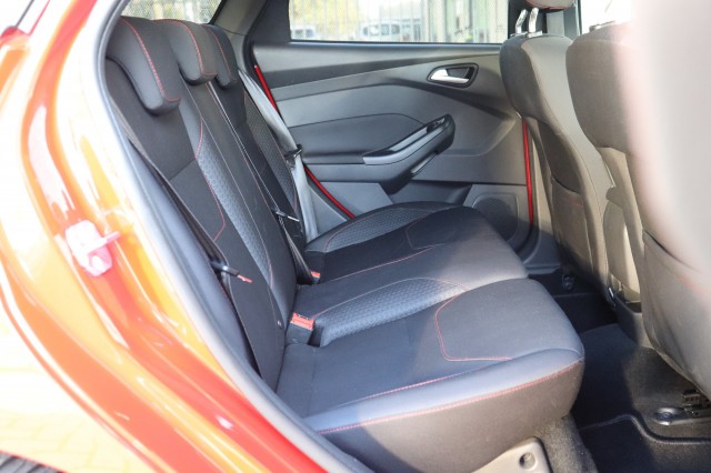 FORD FOCUS WAGON 1.5 ST-LINE 182PK AUT/A.CarPlay/18/86dkm, Carmix, OSS