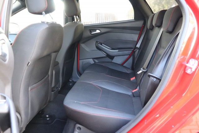 FORD FOCUS WAGON 1.5 ST-LINE 182PK AUT/A.CarPlay/18/86dkm, Carmix, OSS