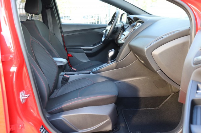 FORD FOCUS WAGON 1.5 ST-LINE 182PK AUT/A.CarPlay/18/86dkm, Carmix, OSS