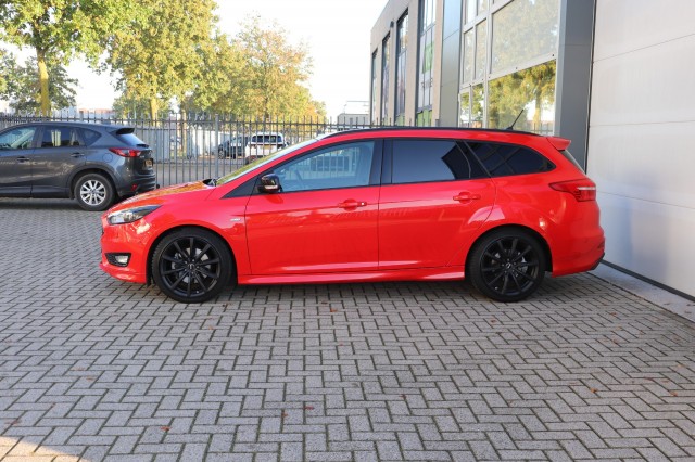 FORD FOCUS WAGON 1.5 ST-LINE 182PK AUT/A.CarPlay/18/86dkm, Carmix, OSS