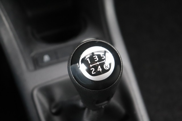 VOLKSWAGEN UP 1.0 MOVE UP! BLUEM./AIRCO/NAVI/15/ORIG.NL, Carmix, OSS