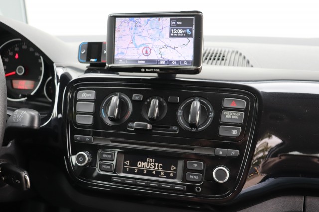 VOLKSWAGEN UP 1.0 MOVE UP! BLUEM./AIRCO/NAVI/15/ORIG.NL, Carmix, OSS