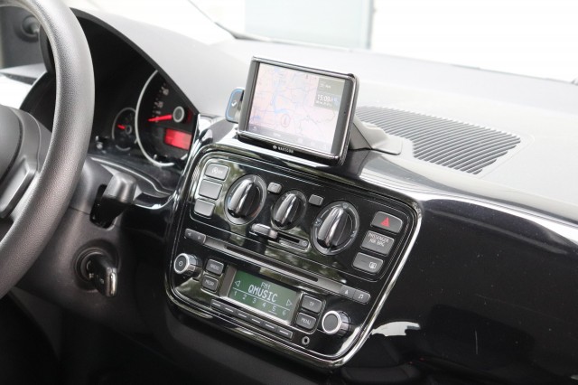 VOLKSWAGEN UP 1.0 MOVE UP! BLUEM./AIRCO/NAVI/15/ORIG.NL, Carmix, OSS