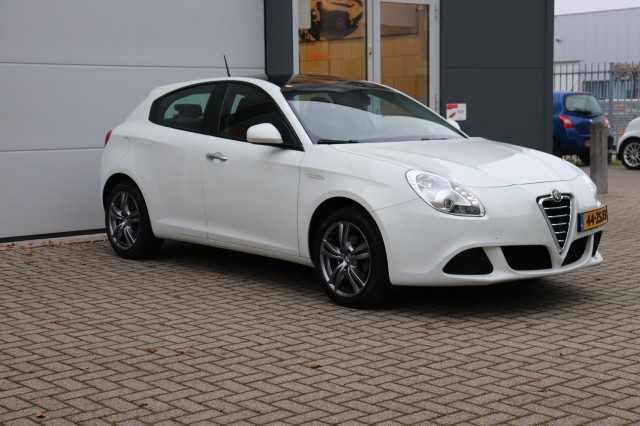 ALFA ROMEO GIULIETTA 1.4 T PROGRESSION, Carmix, OSS