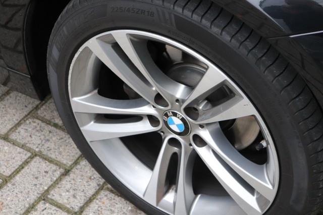 BMW 3-SERIE 320I AUT High Exec. SPORT/1E EIG/LEER/SPORTSTOELEN/LED/XENON/ORI, Carmix, OSS