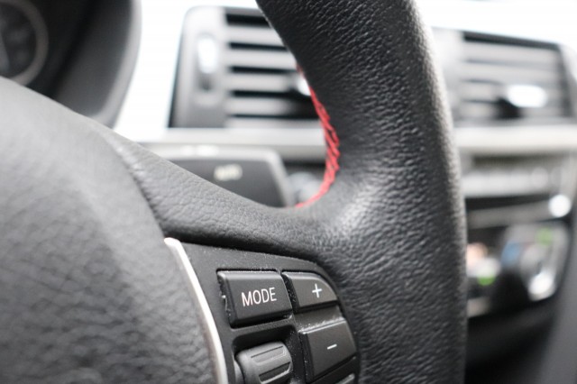 BMW 3-SERIE 320I AUT High Exec. SPORT/1E EIG/LEER/SPORTSTOELEN/LED/XENON/ORI, Carmix, OSS