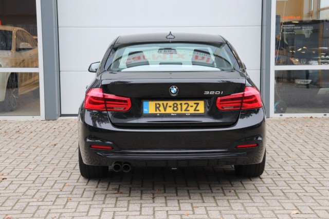 BMW 3-SERIE 320I AUT High Exec. SPORT/1E EIG/LEER/SPORTSTOELEN/LED/XENON/ORI, Carmix, OSS