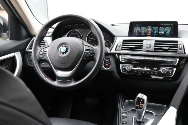 BMW 3-SERIE 320I AUT High Exec. SPORT/1E EIG/LEER/SPORTSTOELEN/LED/XENON/ORI, Carmix, OSS
