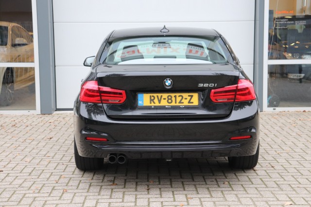 BMW 3-SERIE 320I AUT High Exec. SPORT/1E EIG/LEER/SPORTSTOELEN/LED/XENON/ORI, Carmix, OSS