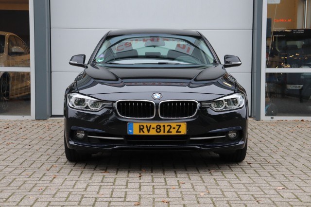 BMW 3-SERIE 320I AUT High Exec. SPORT/1E EIG/LEER/SPORTSTOELEN/LED/XENON/ORI, Carmix, OSS