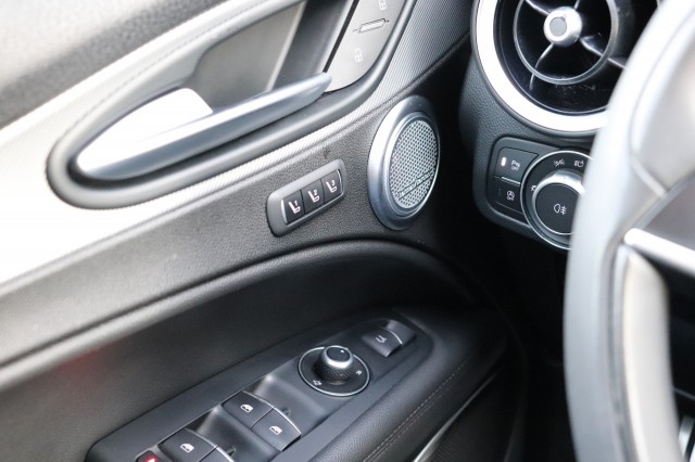 ALFA ROMEO STELVIO 2.0 T AWD Q4 280PK/PAN.DAK/H.KARDON/ORIG.NL/SPORTST/20, Carmix, OSS