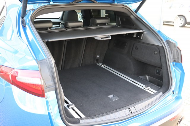 ALFA ROMEO STELVIO 2.0 T AWD Q4 280PK/PAN.DAK/H.KARDON/ORIG.NL/SPORTST/20, Carmix, OSS