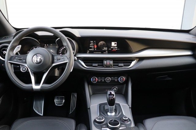 ALFA ROMEO STELVIO 2.0 T AWD Q4 280PK/PAN.DAK/H.KARDON/ORIG.NL/SPORTST/20, Carmix, OSS