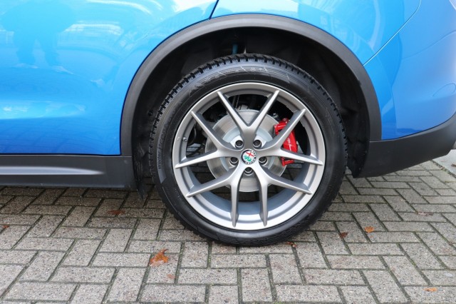 ALFA ROMEO STELVIO 2.0 T AWD Q4 280PK/PAN.DAK/H.KARDON/ORIG.NL/SPORTST/20, Carmix, OSS