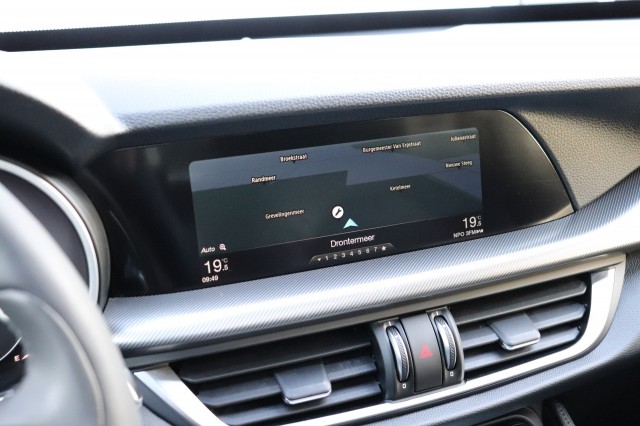 ALFA ROMEO STELVIO 2.0 T AWD Q4 280PK/PAN.DAK/H.KARDON/ORIG.NL/SPORTST/20, Carmix, OSS