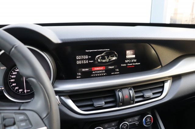 ALFA ROMEO STELVIO 2.0 T AWD Q4 280PK/PAN.DAK/H.KARDON/ORIG.NL/SPORTST/20, Carmix, OSS