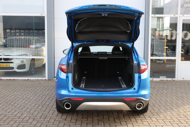 ALFA ROMEO STELVIO 2.0 T AWD Q4 280PK/PAN.DAK/H.KARDON/ORIG.NL/SPORTST/20, Carmix, OSS