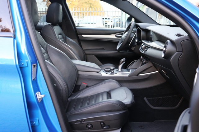 ALFA ROMEO STELVIO 2.0 T AWD Q4 280PK/PAN.DAK/H.KARDON/ORIG.NL/SPORTST/20, Carmix, OSS