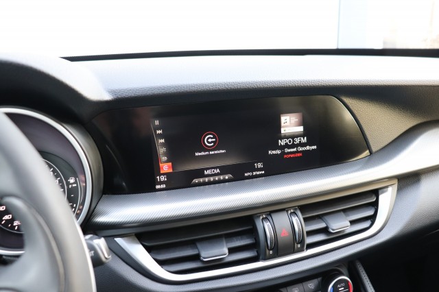 ALFA ROMEO STELVIO 2.0 T AWD Q4 280PK/PAN.DAK/H.KARDON/ORIG.NL/SPORTST/20, Carmix, OSS