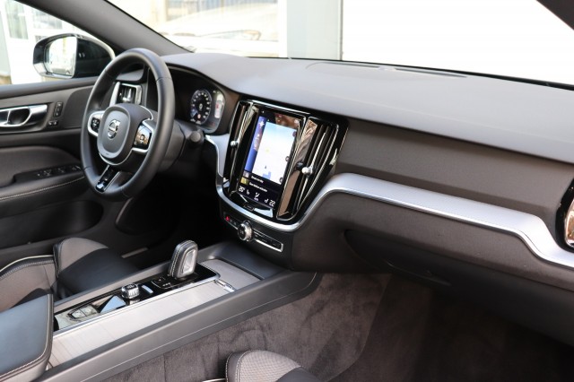 VOLVO S60 2.0 B3 R-DESIGN, Carmix, OSS