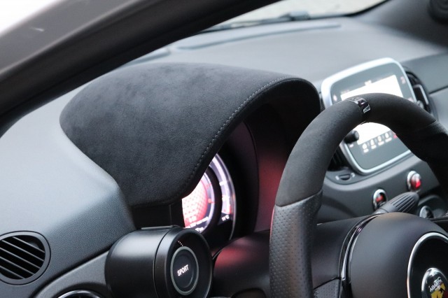 ABARTH 595 COMPETIZIONE 1.4 T-JET ABARTH 180PK SCHUIFDAK/CARBON SABELT SEATS/, Carmix, OSS