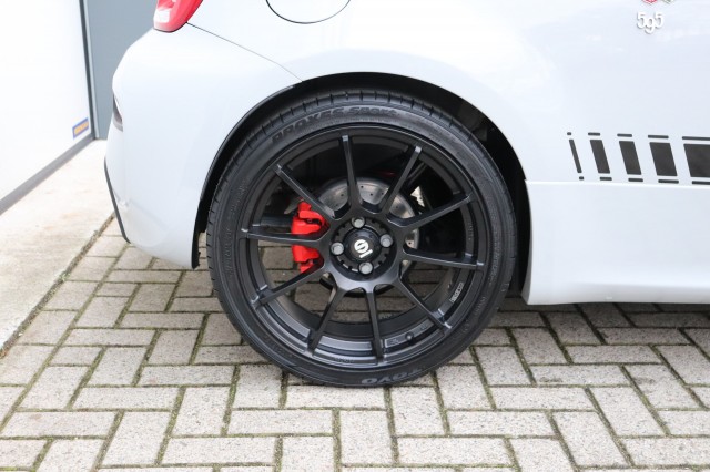 ABARTH 595 COMPETIZIONE 1.4 T-JET ABARTH 180PK SCHUIFDAK/CARBON SABELT SEATS/, Carmix, OSS